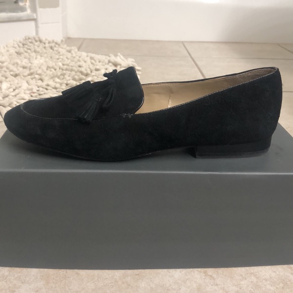 Ann Taylor black loafer - Picture 2 of 4